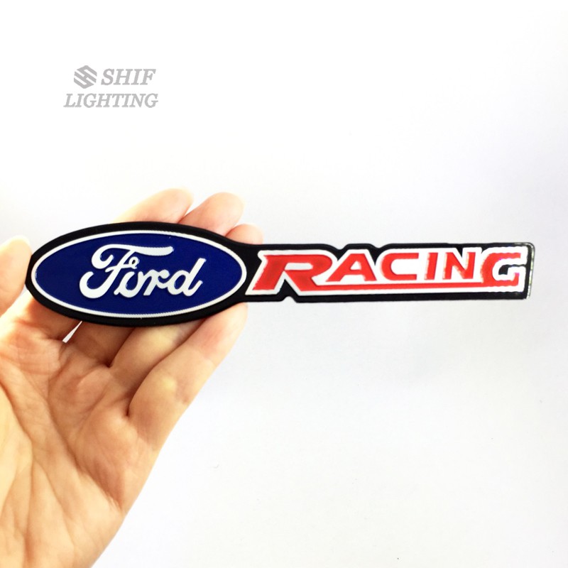 Miếng logo in chữ "Ford RACING" dùng trang trí oto