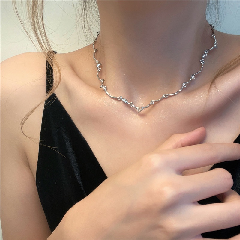 Vòng cổ Sợi Xích Họa Tiết Gợn Sóng Phong Cách Harajuku Thời Trang