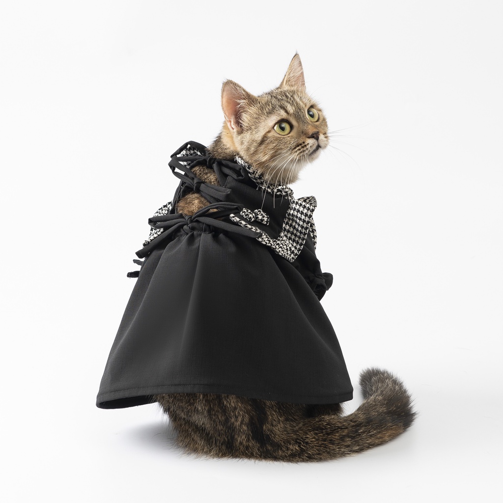 Váy nơ xinh hàng hiệu cho thú cưng - SaboCoco - B&W2