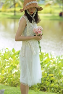 Set đầm trắng ren