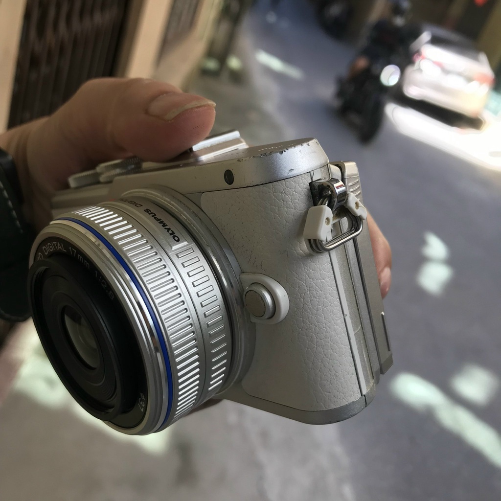 Máy ảnh Olympus E-PL8  có wifi