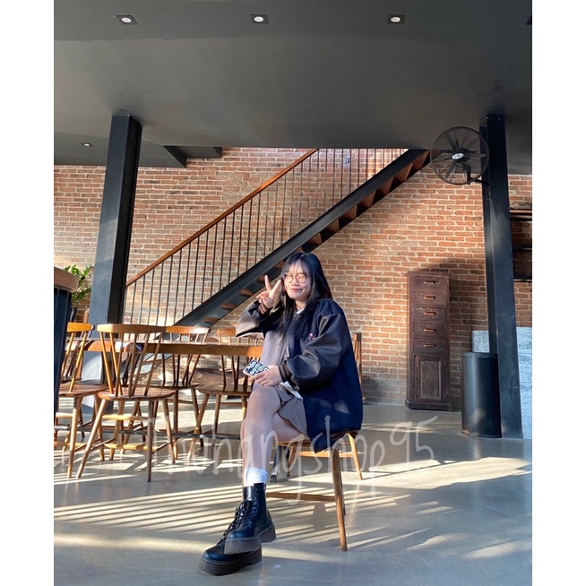 Áo Khoác Bomber Pha Da,thân áo dạ đen hình tay thêu tim form rộng Unsiex | BigBuy360 - bigbuy360.vn