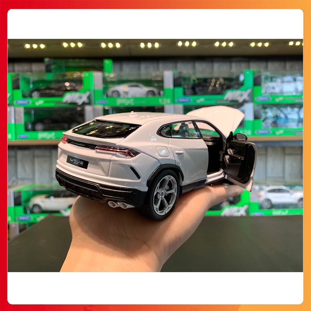 Mô hình xe Lamborghini Urus tỉ lệ 1:24 hãng Welly