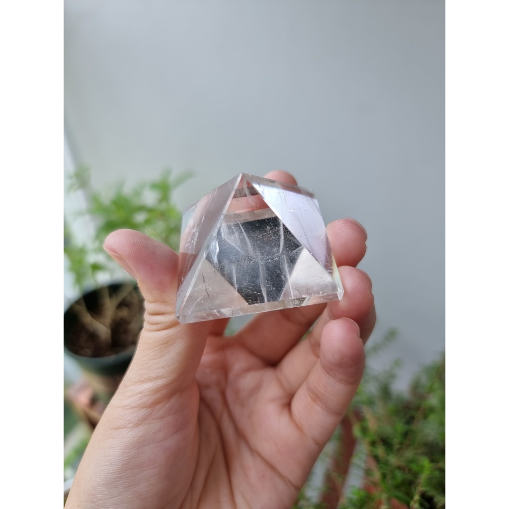 Kim tự tháp đá thach anh Trắng (Clear Quartz) làm Grid, thanh tẩy trong Tarot, Reiki, thiền định, phong thủy