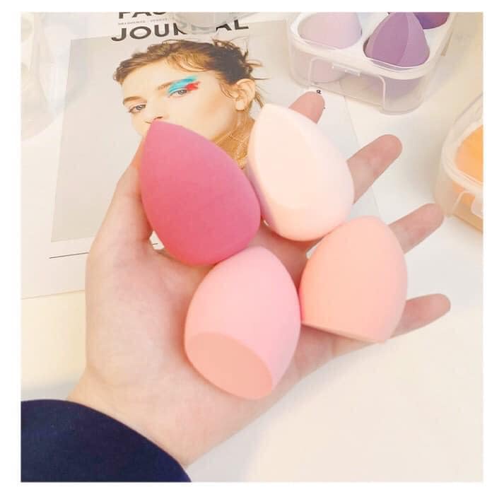 Set 4 Mút Trang Điểm Tán Kem Nền Nhiều Màu Sắc Kèm Hộp Đựng Tiện Dụng