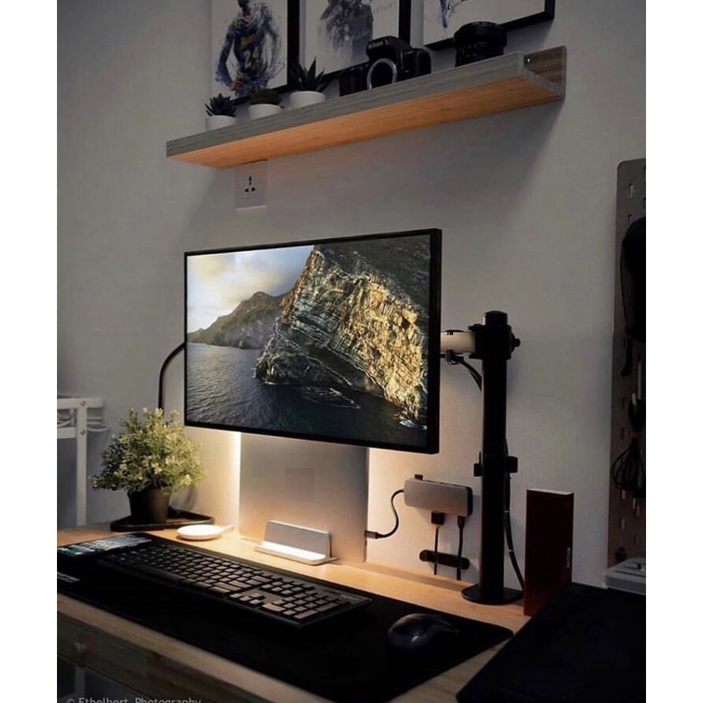 Giá đỡ kiêm đế dựng đứng Laptop Macbook máy tính bảng Ipad Surface bằng nhôm nguyên khối - laptop stand Vu Studio