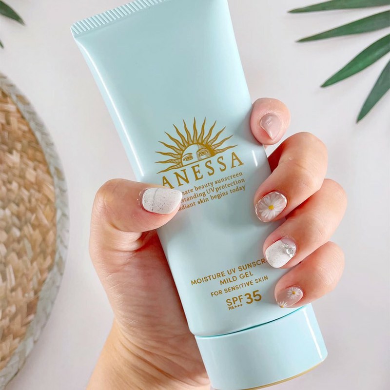 Gel chống nắng dịu nhẹ cho da nhạy cảm và trẻ em Anessa Moisture UV Sunscreen Mild Gel N SPF 35 PA+++ 90g