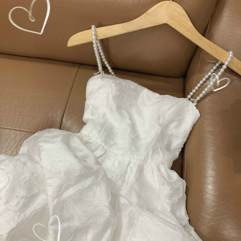 Đầm trắng xô ren dây ngọc
