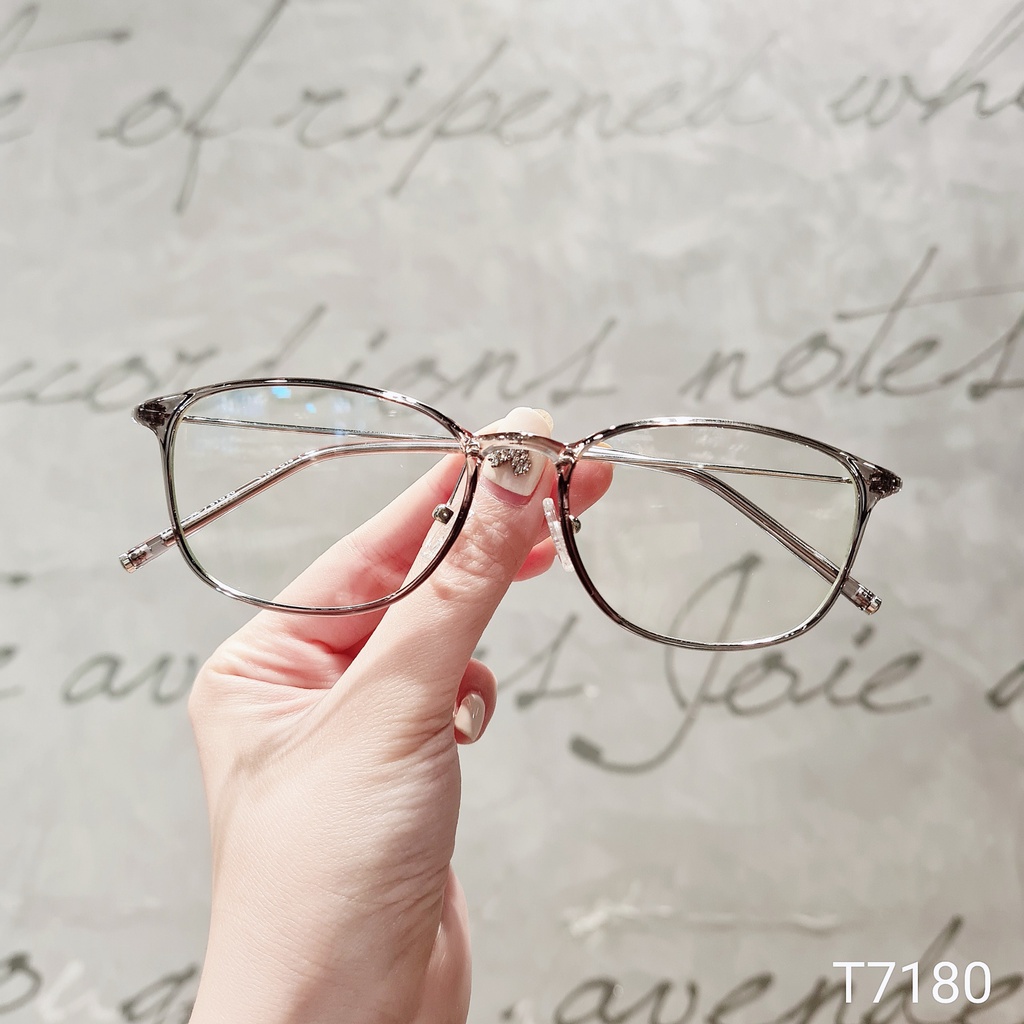 Gọng kính tròn nam nữ LILYEYEWEAR chất liệu nhựa nhẹ nhàng màu sắc thời trang 7180