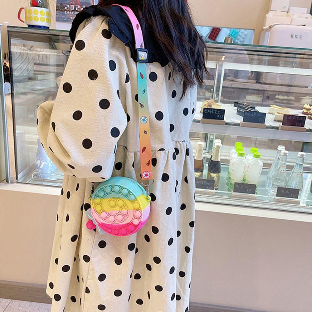 Túi Đeo Chéo Đựng Tiền Xu Bằng Silicon Hình Gấu Trúc Dễ Thương MIHAN1