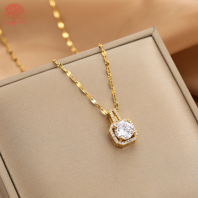 Vòng cổ Thép Titan Mạ Vàng 18K Đính Kim Cương Thời Trang Cho Nữ