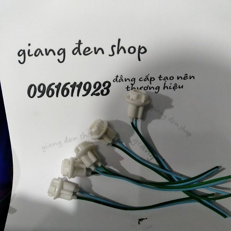giắc cắm xinhan các dòng xe honda yamaha (giá 1 cái)