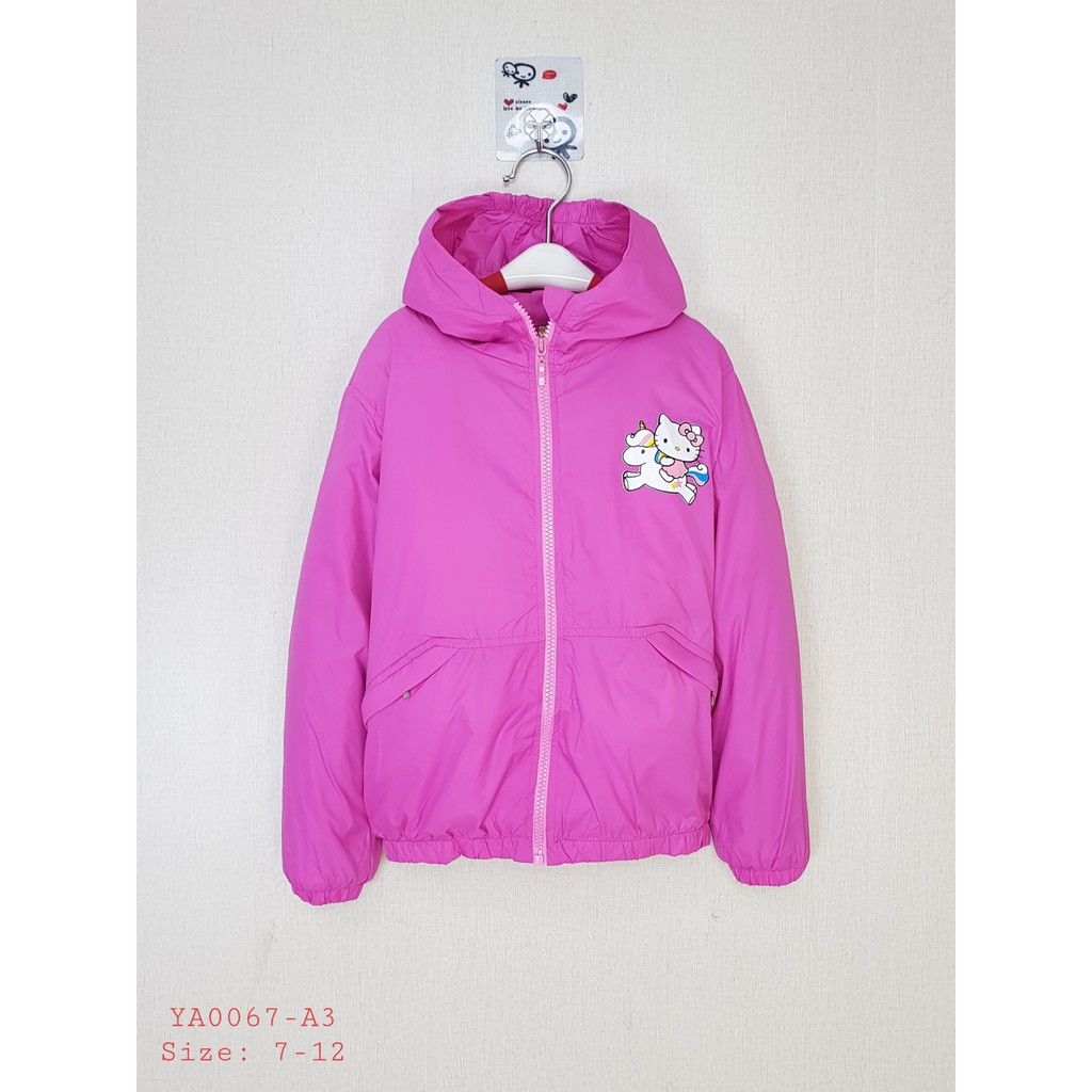 YA0067- Áo khoác bé gái, dài tay, màu hồng, vải dù, in hình hello kitty, made in việt nam