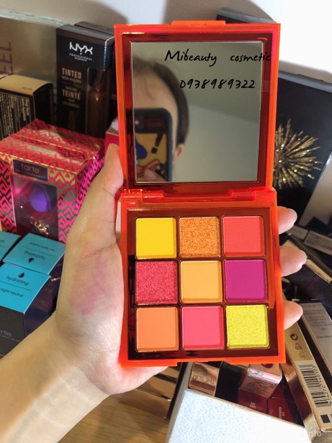 Bảng màu mắt Huda Beauty NEON