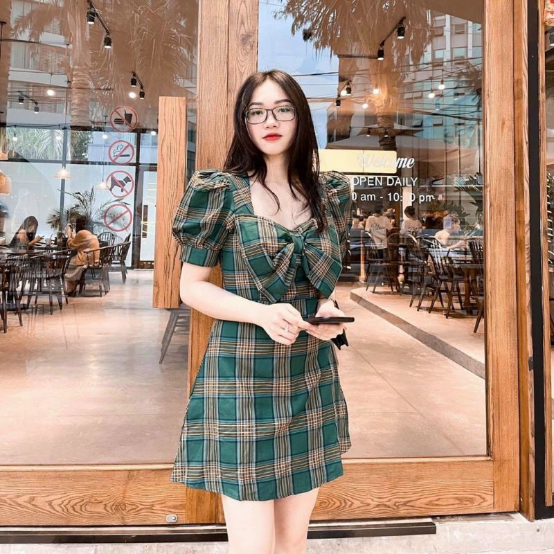 ĐẦM CARO XANH TAY BÚP NƠ NGỰC BẢN TO - DIVA_HCM