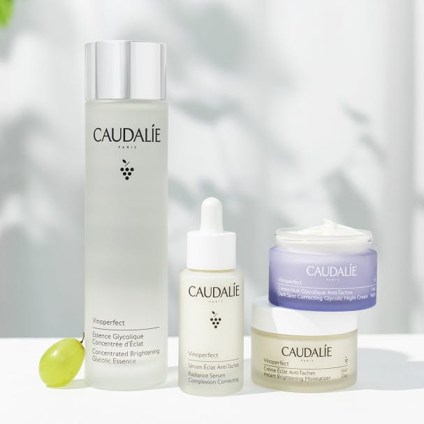 Kem dưỡng ngày Caudalie Vinoperfect SPF 20 ngăn ngừa thâm nám, làm sáng da và chống lão hoá 50ml