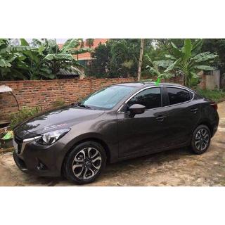 Nẹp chân và viền cong kính mazda 2 2015-2021 inox