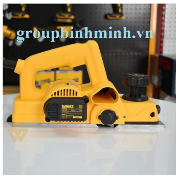 Máy bào gỗ DeWalt D26676