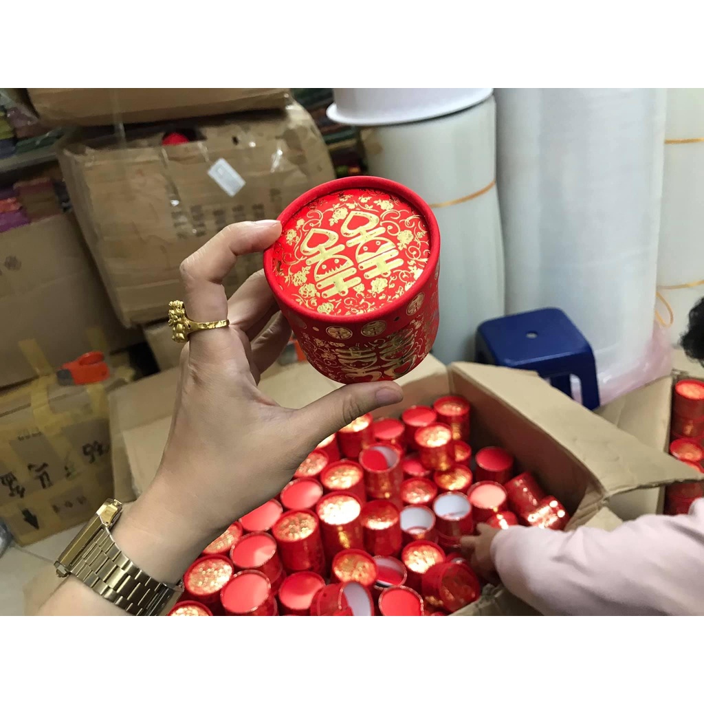 Combo 30 hộp tròn nhỏ đựng trà, kẹo, socola trong tráp quả cưới
