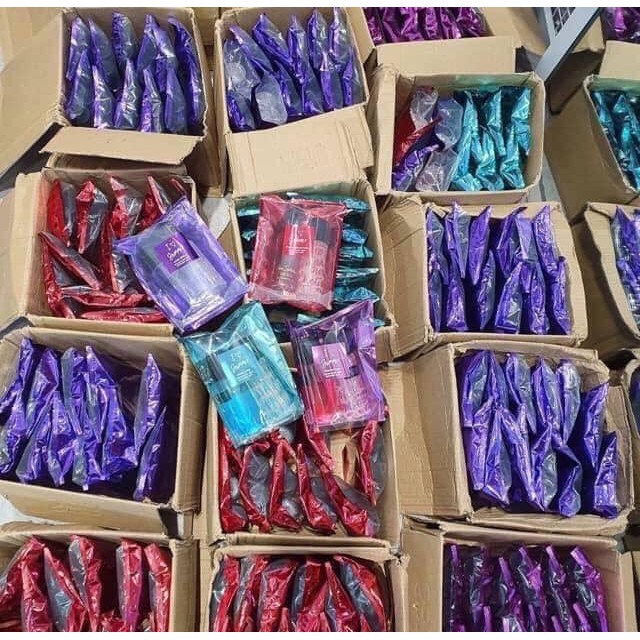 Xịt Victoria - Set 2 món xịt thơm toàn thân Mini Victoria Secret | BigBuy360 - bigbuy360.vn