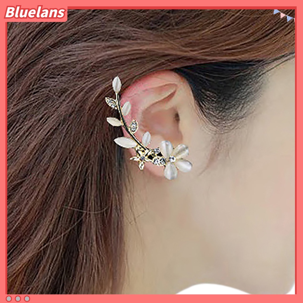 Cặp khuyên vành tai hình hoa dài cá tính trẻ trung dành cho nữ