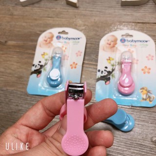 Bấm móng tay Kichi cho bé