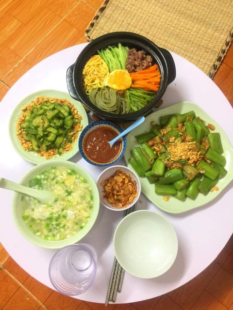 Bàn trà tròn màu trắng