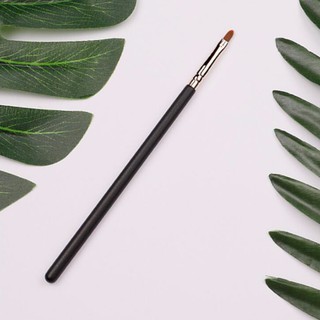 Mac311 Profession Tip Pointed Precision Eyeliner Brush Lip Brush Concealer Makeup Brush