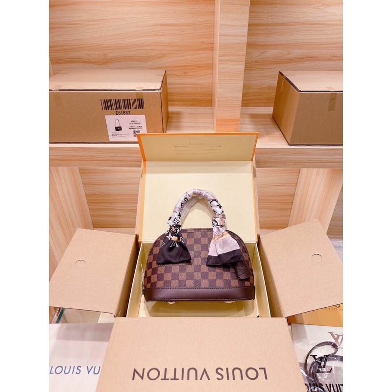 Túi Lv hến hàng vip order sz 24