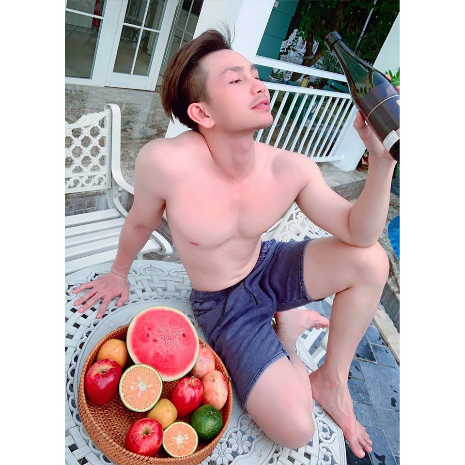 DATE 2023 - NƯỚC UỐNG TRẺ HÓA DA, MỜ NÁM, LÀM SÁNG DA ROYAL PLACENTA 500,000 720ML - 5152 | BigBuy360 - bigbuy360.vn