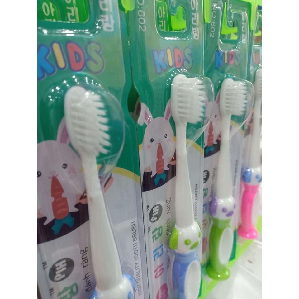 Bàn Chải Đánh Răng Trẻ Em Hình Thú Kids