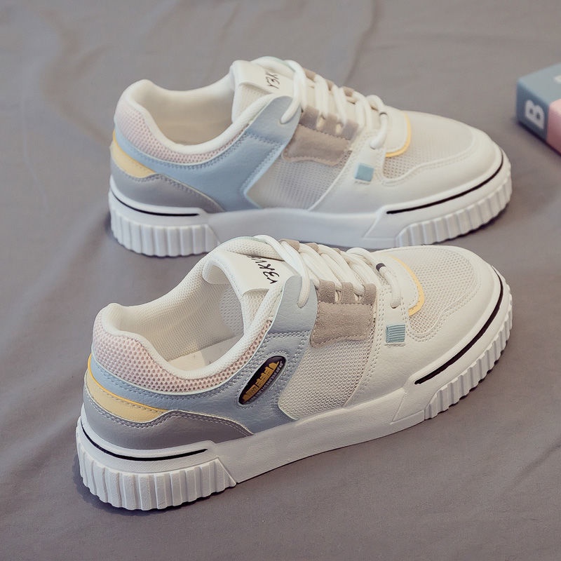 Giày Sneaker phong cách năng động hợp thời trang cho nữ sinh