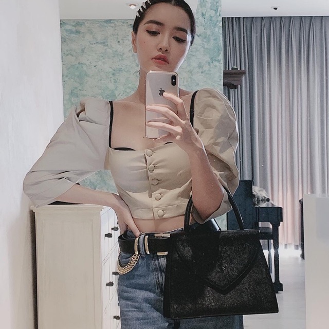 Croptop tay bồng cổ vuông tiểu thư siêu Visual - by SugarG