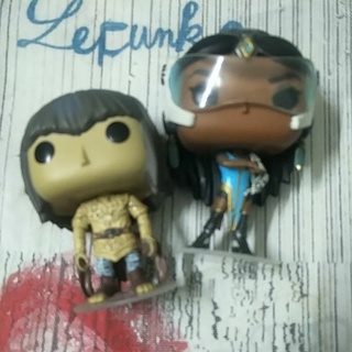 Funko bé gái R