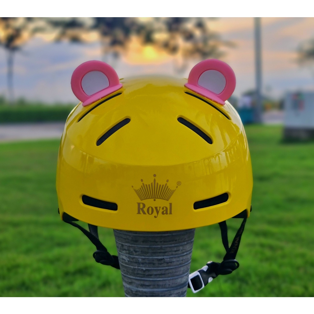 Combo Nón bảo hiểm Royal MD17 vàng bóng gắn tai gấu hồng trắng cute
