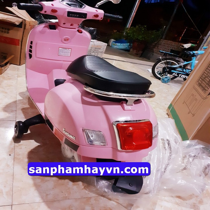 Xe máy điện trẻ em xe máy vespa cho bé - Q618