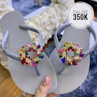 Dép Havaianas Màu Xám Kèm Charm