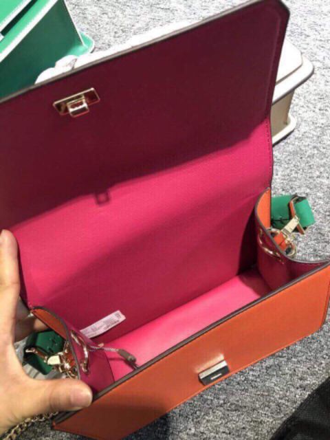 Túi Charles & Keith