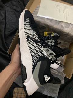 [video + ảnh tự chụp] Giầy thể thao alphabounce 2020 đen trắng