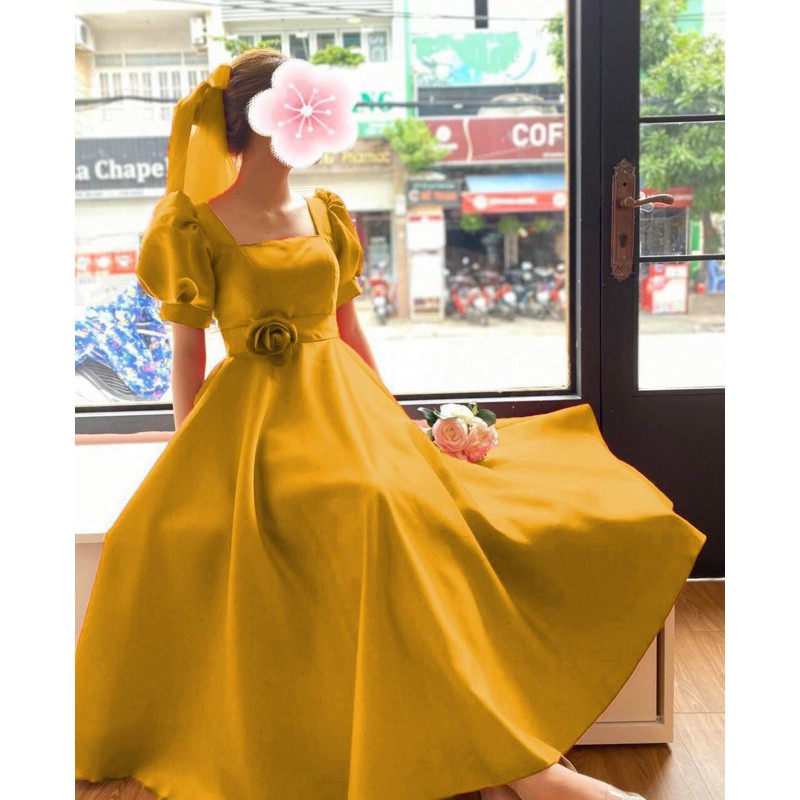 đầm tay phồng hot trend đính hoa hồng