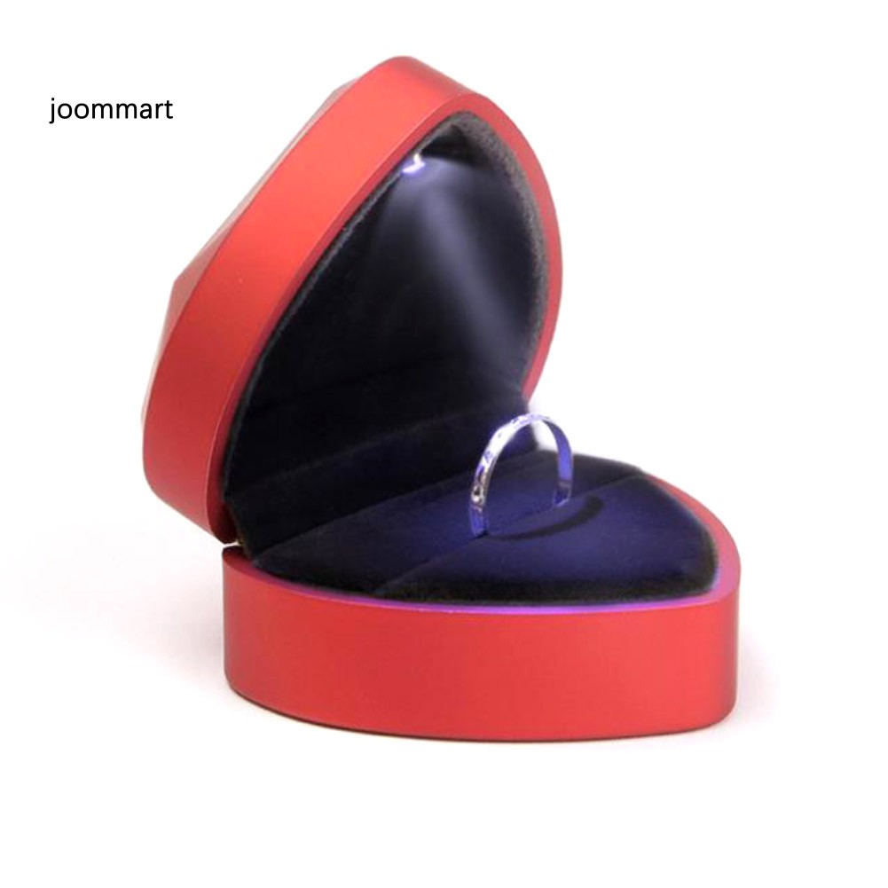 Hộp Đựng Nhẫn Hình Trái Tim Có Đèn Led Độc Đáo