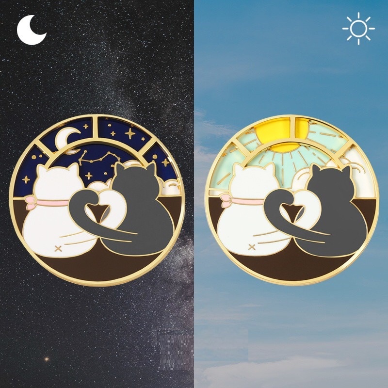 Huy Hiệu Cài Áo Hình Mèo Hoạt Hình Màu Xám Và Trắng Tráng Men Xoay Được Sáng Tạo