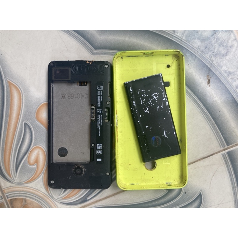 xác lumia 630
