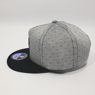 Nón Snapback Lucky NY Màu Đục Kem