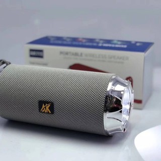 Loa bluetooth AK115 tính năng chông nước siêu trội, có chức năng đèn pin