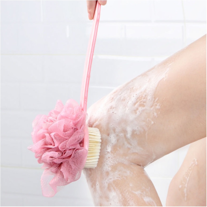 Bàn chải tắm chà lưng tẩy tế bào chết có tay cầm