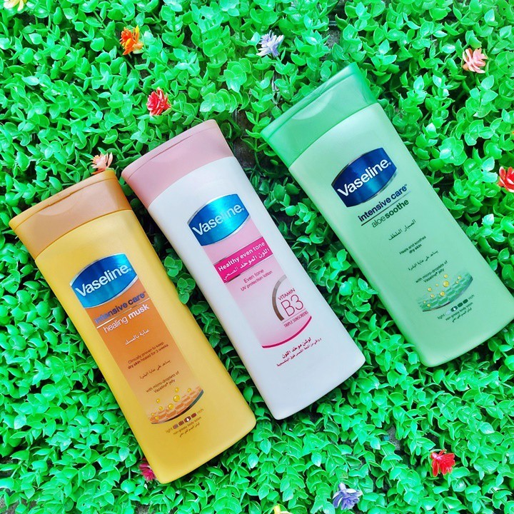 Sữa dưỡng thể vaseline màu hồng heathy even tone dưỡng ẩm làm sáng và mềm mịn da 400ml | BigBuy360 - bigbuy360.vn