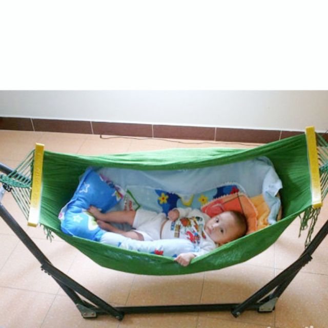 Võng xếp cho bé gồm võng và khung