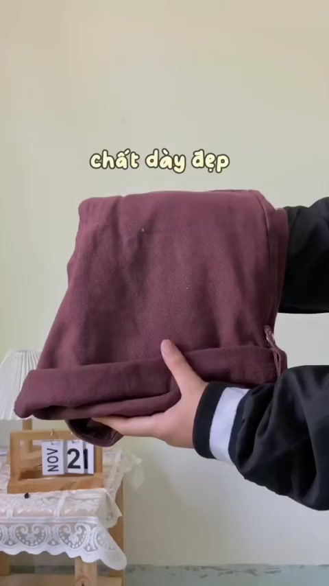 Quần short nữ , quần đùi jean nữ xắn gấu 2 cúc lưng cao ống rộng màu đen màu trắng vải jean kaki dày dặn không phai màu | BigBuy360 - bigbuy360.vn