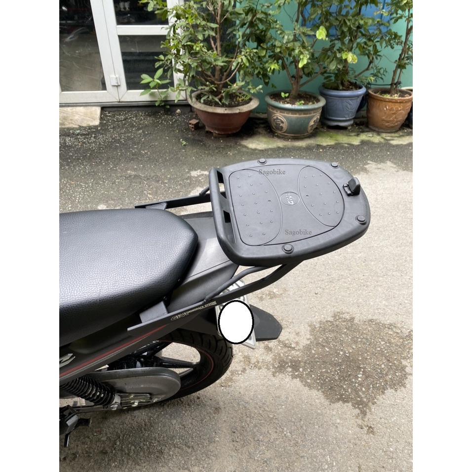 Thùng xe Sirius, thùng Givi B33NM và baga givi lắp cho xe Sirius, hàng Givi chính hãng, bảo hành 2 năm